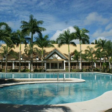 Pineapple Island Resort Daet Kültér fotó